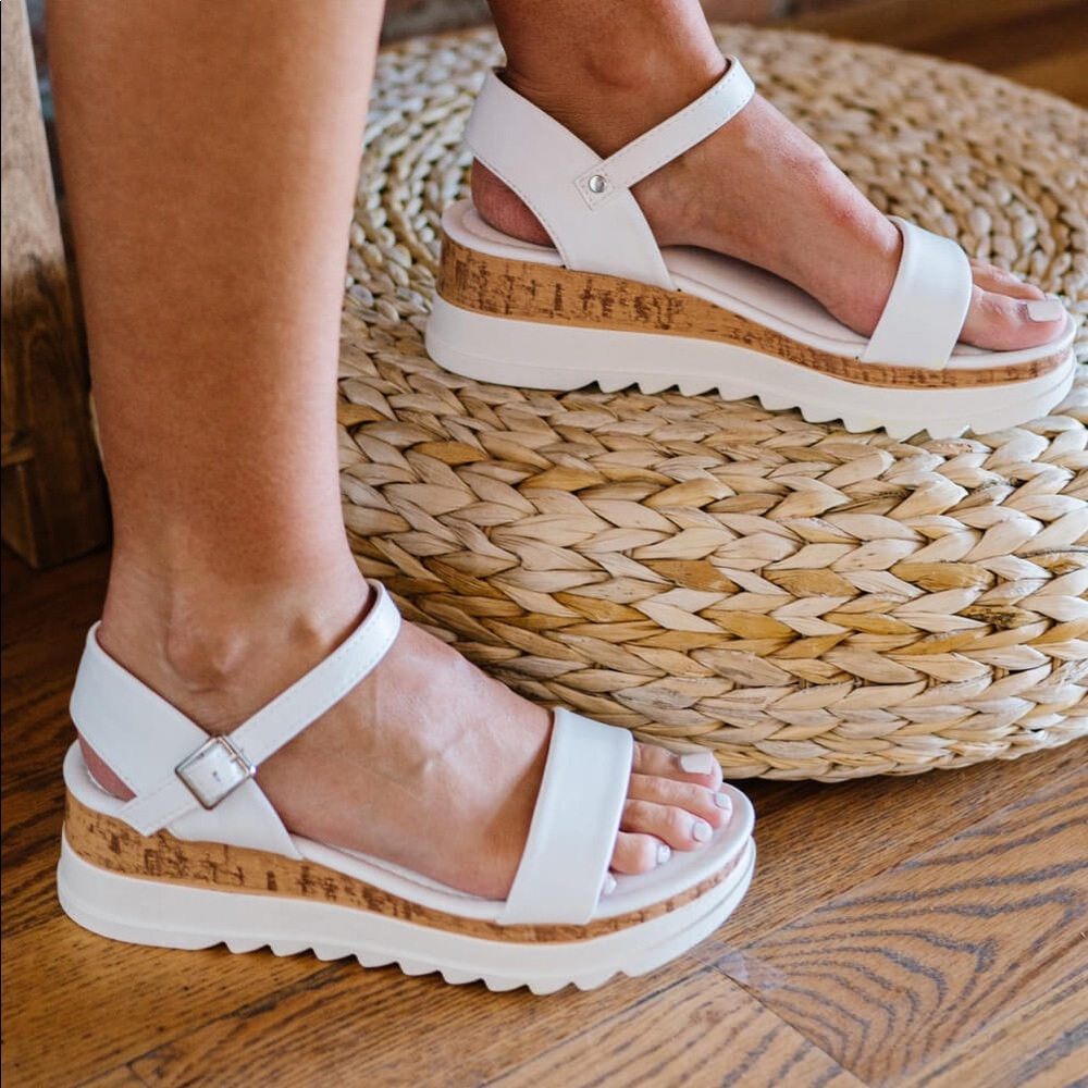 KAYLEEN STEP BY STEP WEDGE SANDALS - Picture 2 of 4